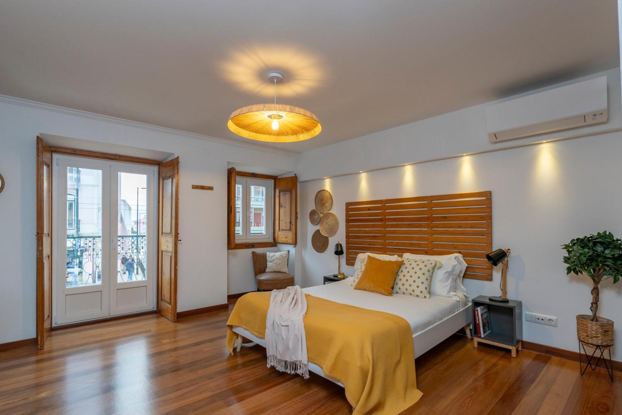 Superb Apartments Overlooking Graca In Lisboa Екстериор снимка