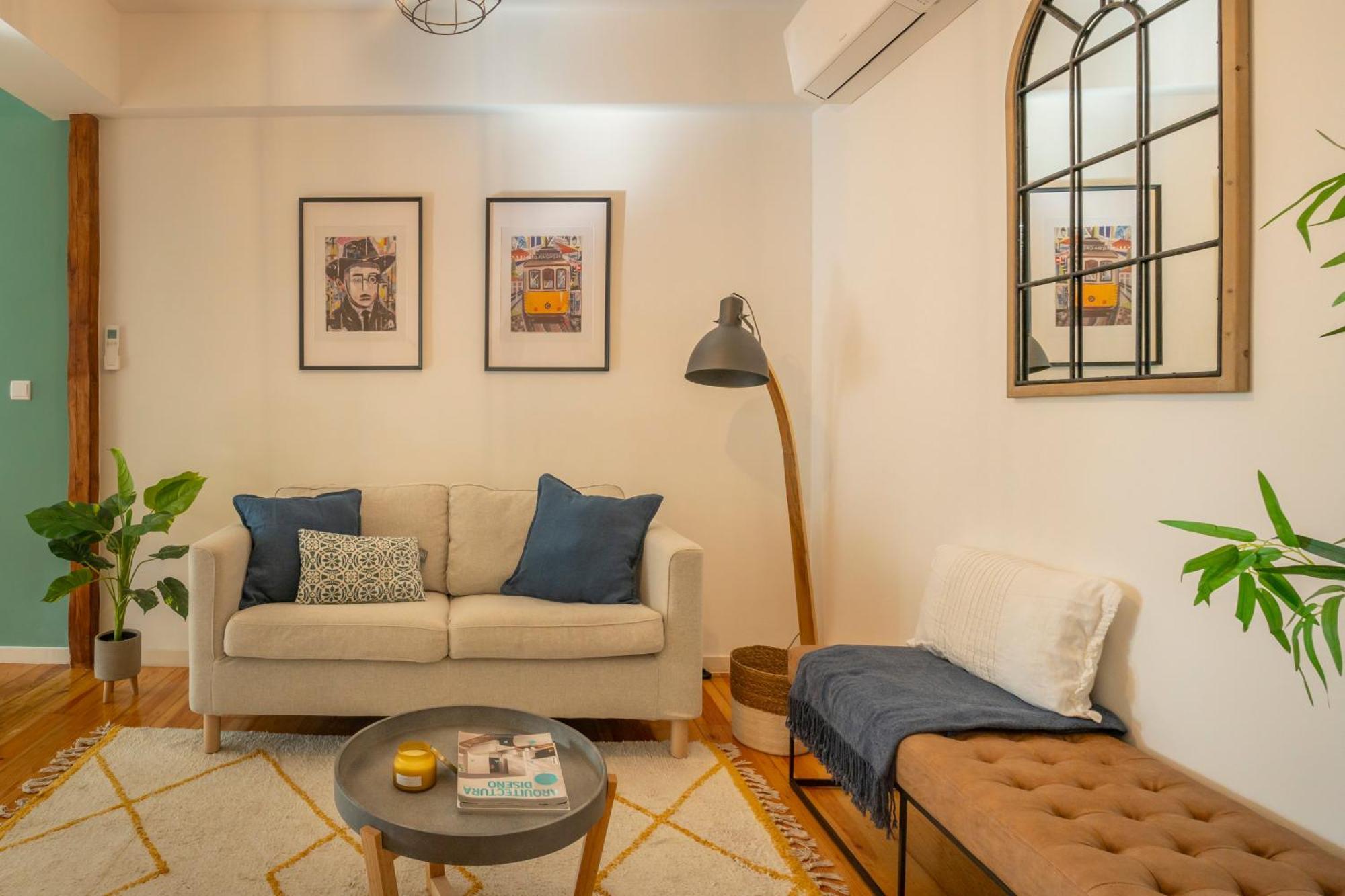 Superb Apartments Overlooking Graca In Lisboa Екстериор снимка