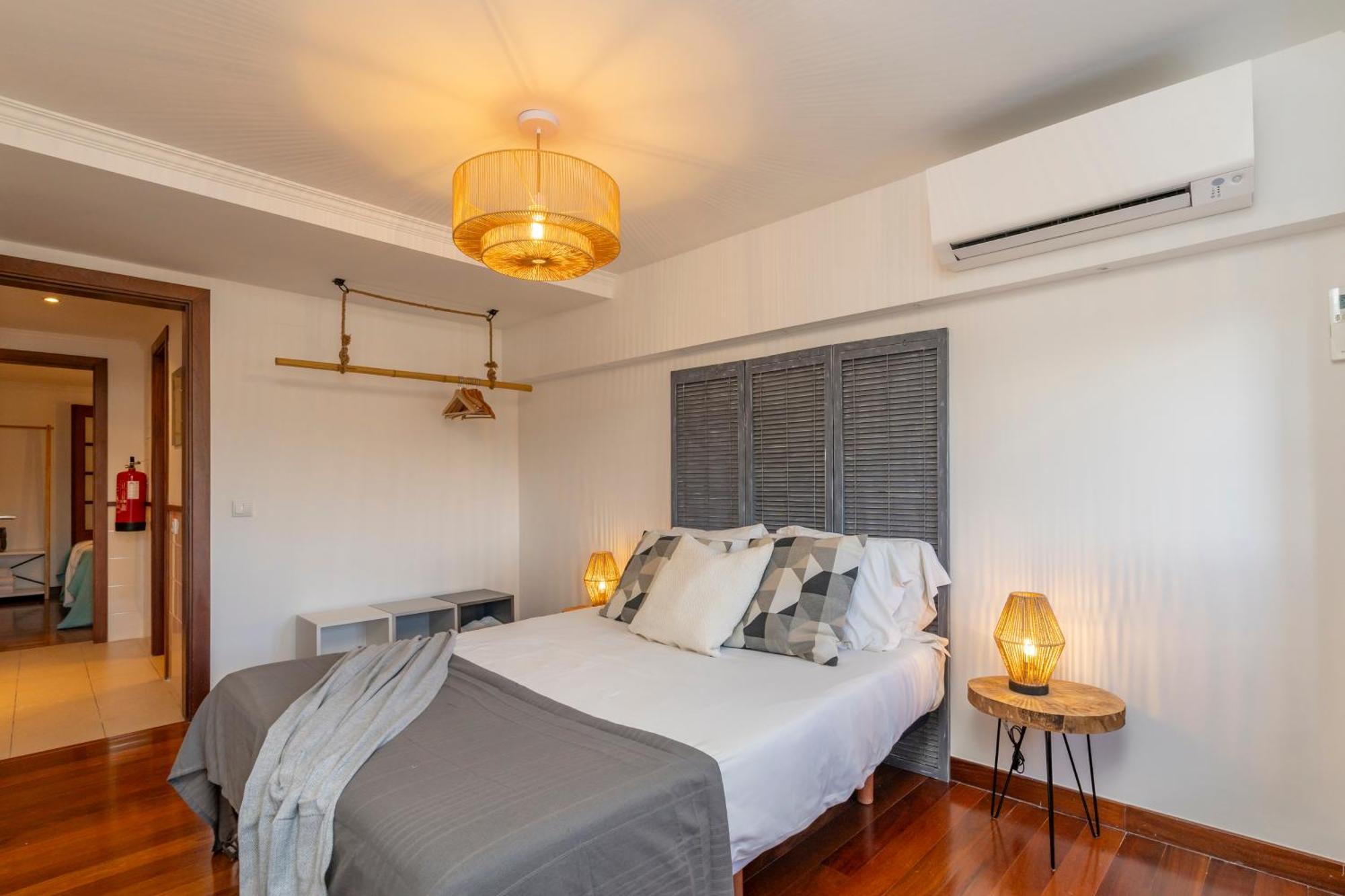 Superb Apartments Overlooking Graca In Lisboa Стая снимка