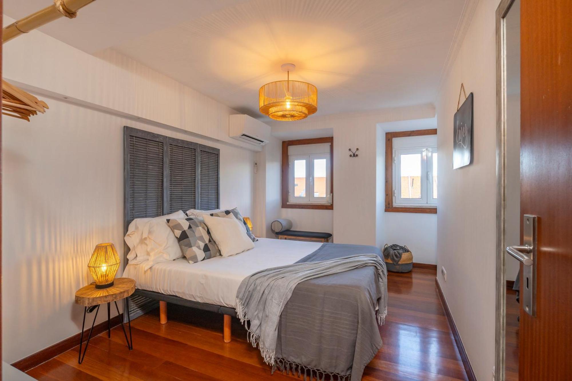 Superb Apartments Overlooking Graca In Lisboa Екстериор снимка