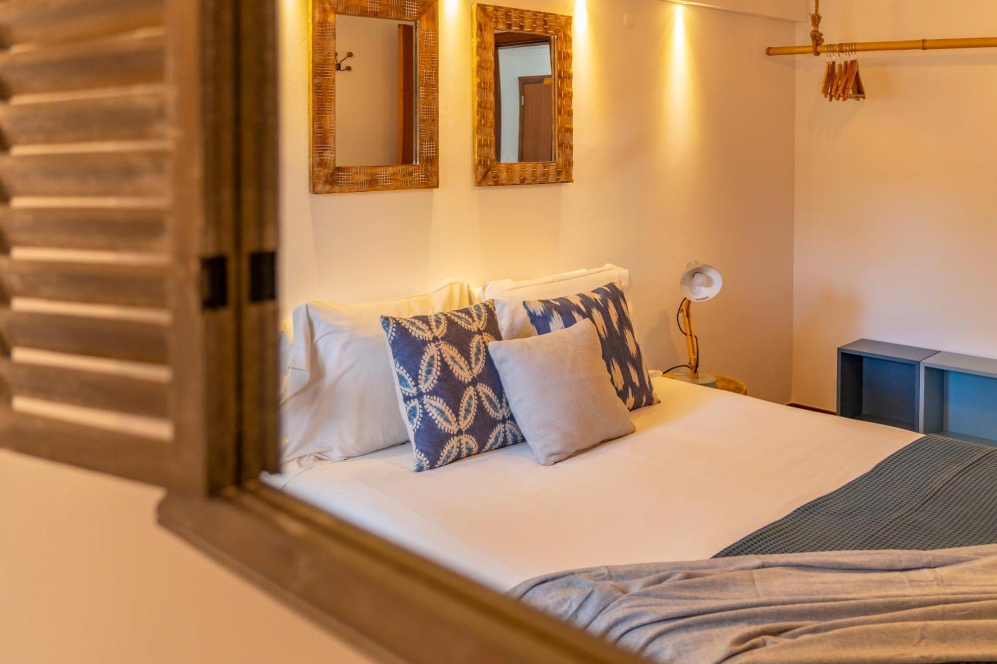 Superb Apartments Overlooking Graca In Lisboa Стая снимка