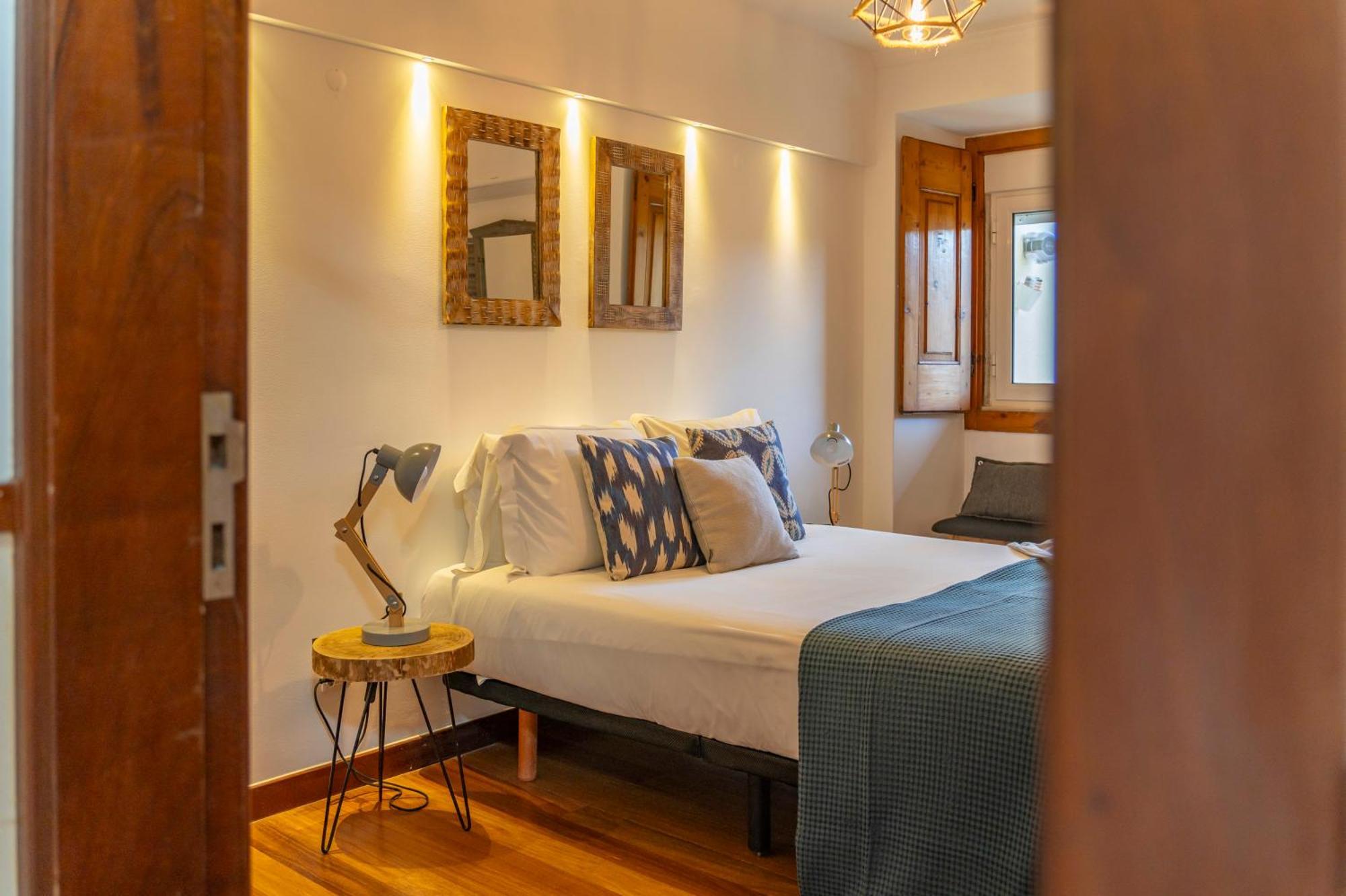 Superb Apartments Overlooking Graca In Lisboa Стая снимка