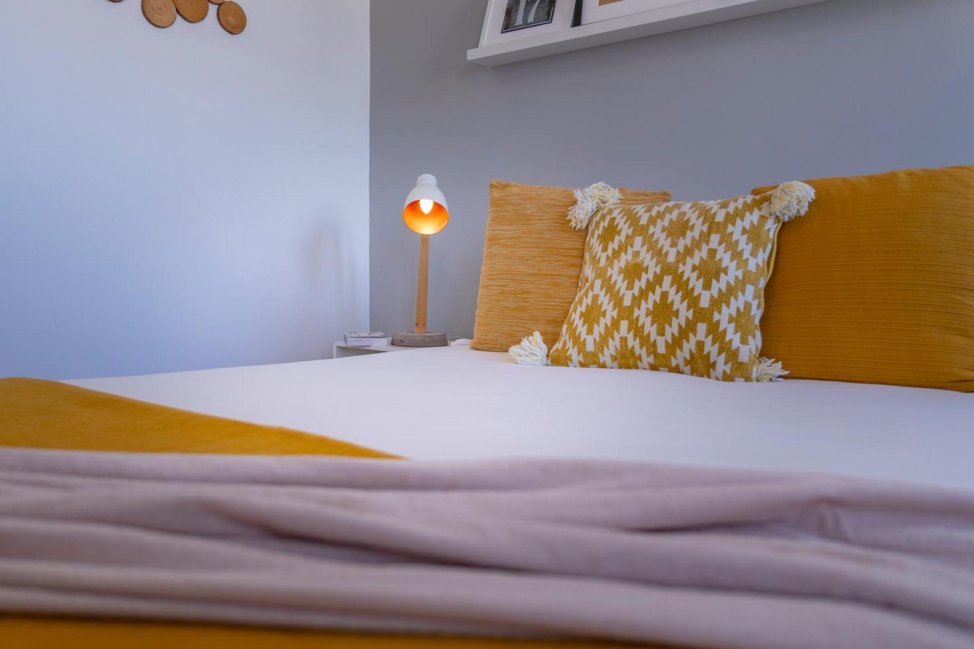 Superb Apartments Overlooking Graca In Lisboa Стая снимка