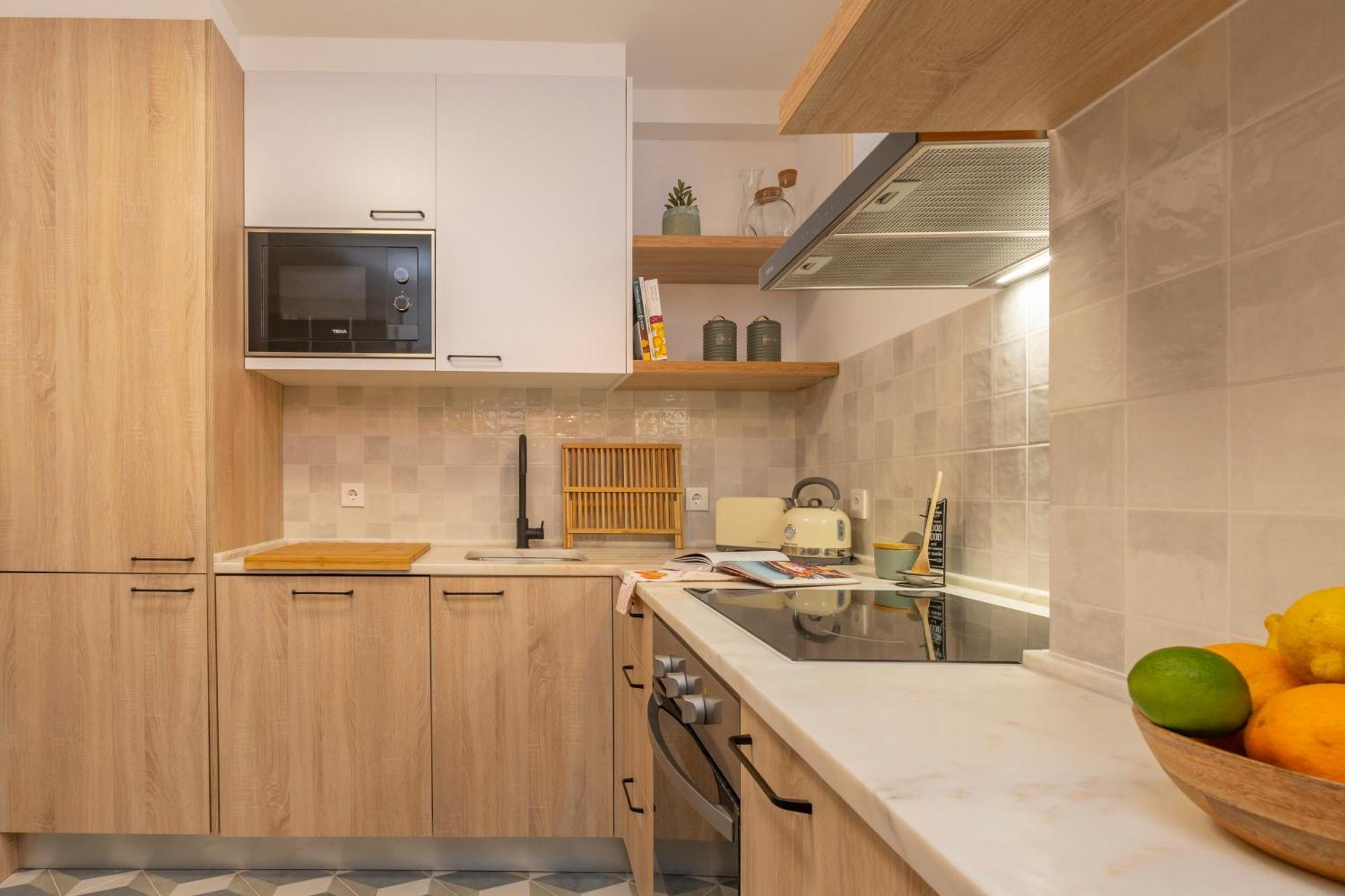 Superb Apartments Overlooking Graca In Lisboa Стая снимка